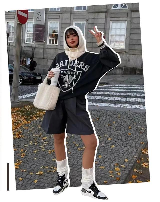 香港娛樂城:衛衣下麪不要穿褲子!2024年流行這樣穿,時髦顯高超好看!