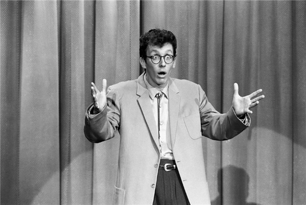 捕魚機:無聊的潮人們 又開始往自己脖子上拴繩了